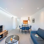 Modern Apartment, Sleeping 4