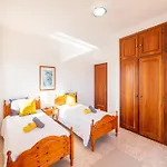 Superb Villa W Private Pool, Wifi, A C, Bbq