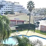 Centre View