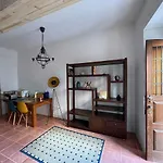 Studio Old-Town Central