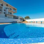 Beachside Bliss 5 Mins Beach & Waterfront - Pool - Wi-Fi - Smart Tv