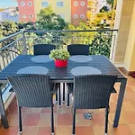 James'S Quinta Das Palmeiras, Spacious 2 Bedroom Apartment In Luxury Complex, Walking Distance To Town And Beach