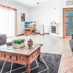 Villa Ash