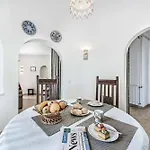 Villa Emerald Sun