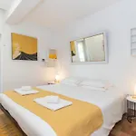 Laranjal Farm House - Solis