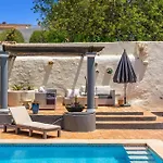 Algarve, Portugal Villa With Pool 4 Ensuite Bedrooms, Private Pool, Lake And Beautiful Gardens