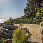 Algarve Villa For Contemporary Design & Sea Views