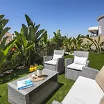 Ayo Apartment