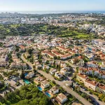 Villa Oasis, Piscina, Jacuzzi, Tenis E Praias!