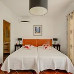Altura Prime - 5 Suites, Private Pool And Parking, Walk To Beach
