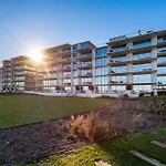 Blue Well Being Beachfront Pool And Spa Raia - By Bedzy