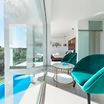 Elegant Villa In Armacao De Pera