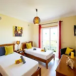 Villa Laguna Escape