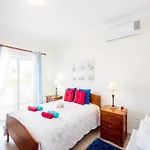 Villa Manihi Luxury Retreat
