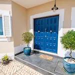 The One Ocean Front - Elegant 3-Bedroom Villa