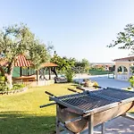 Vivenda V5 With Swimming Pool, Garden And Park