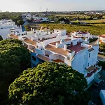 Casa Falesia T2 - Garden View - 5 Min From The Beach - Wifi