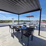 Casa Liberdade - Modern Townhouse With Terrace Roof