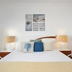Fernanda'S Hideaway