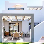 Al - Boho Chic Villa Country Club