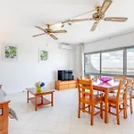 Apartamentos Turisticos Perola Da Rocha