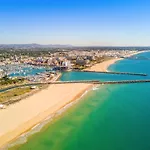 Quarteira Beachside Escape