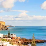Luz Heaven - Top Floor Seaview Apartment