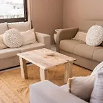 Old Town Apartment Nearthe Beach