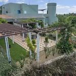 Kiki Few Minutes Walk To Beach - Pool