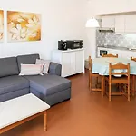 Beguest Sea Breeze Apartment