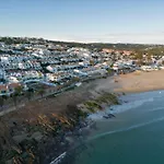 Baleias Guesthouse - 3 Bedroom Townhouse With Private Pool & Sea View
