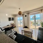 Hofnar Sea View Apartment