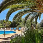 Ferienwohnung Mit Terrasse Und Gemeinschaftspool