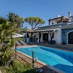 Villa Arrochela By Interhome