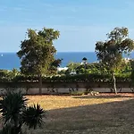 Luz Casas- St James 106, 3 Bed, 2 Bath, Wifi, Shared Pool, Sea View