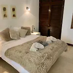 Ocean Bliss - Panoramic Sea View - 20M To Beach - 2 Swimming Pools - Private Parking