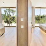 Castelo Suites Hotel