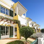 Family-Friendly Coastal Retreat In Benagil