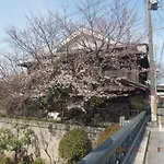 Hirakata-Park Guesthouse