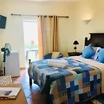 Bella & Gordinho Guesthouse
