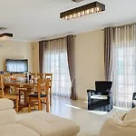 Villa Mikael