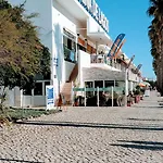 Apartment R. Teixeira Da Mota