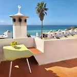 T2 Holiday Cottage Near The Beach | B112