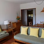 Apartamento T2 Com Piscina E Wifi A 350 Metros Da Praia