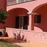 Saraiva'S Guest House