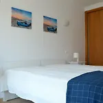 Sea Breeze Apartment