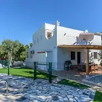 Feels Like Home Carvoeiro Family House with Pool