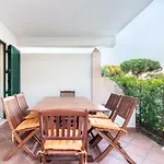 Spacious Villa In Jardim Do Golfe • Pool