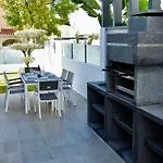 Amora Villa Sacha