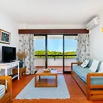 Whome | Vilamoura Sunny Apartment